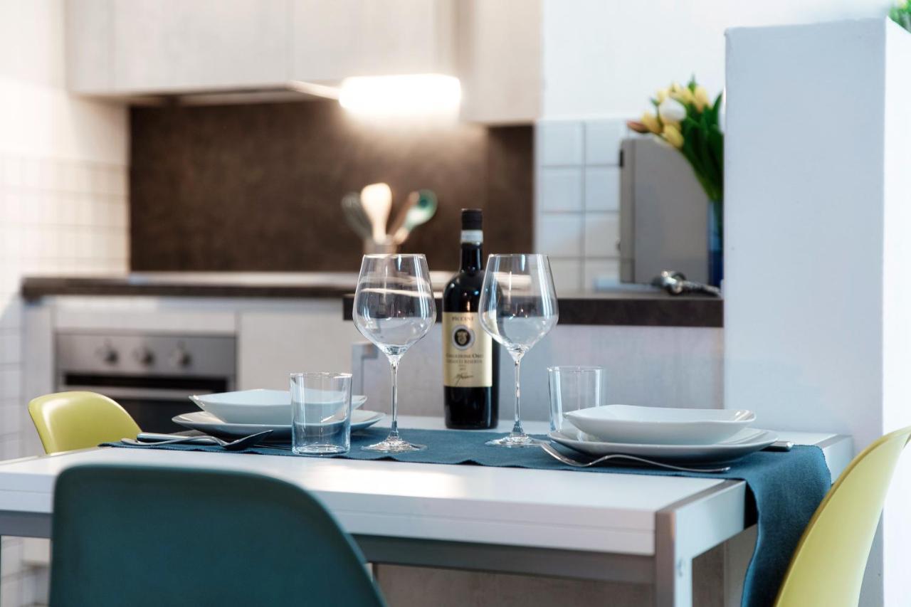 Barbablue Flat - The House Of Travelers Apartment Комо Екстериор снимка
